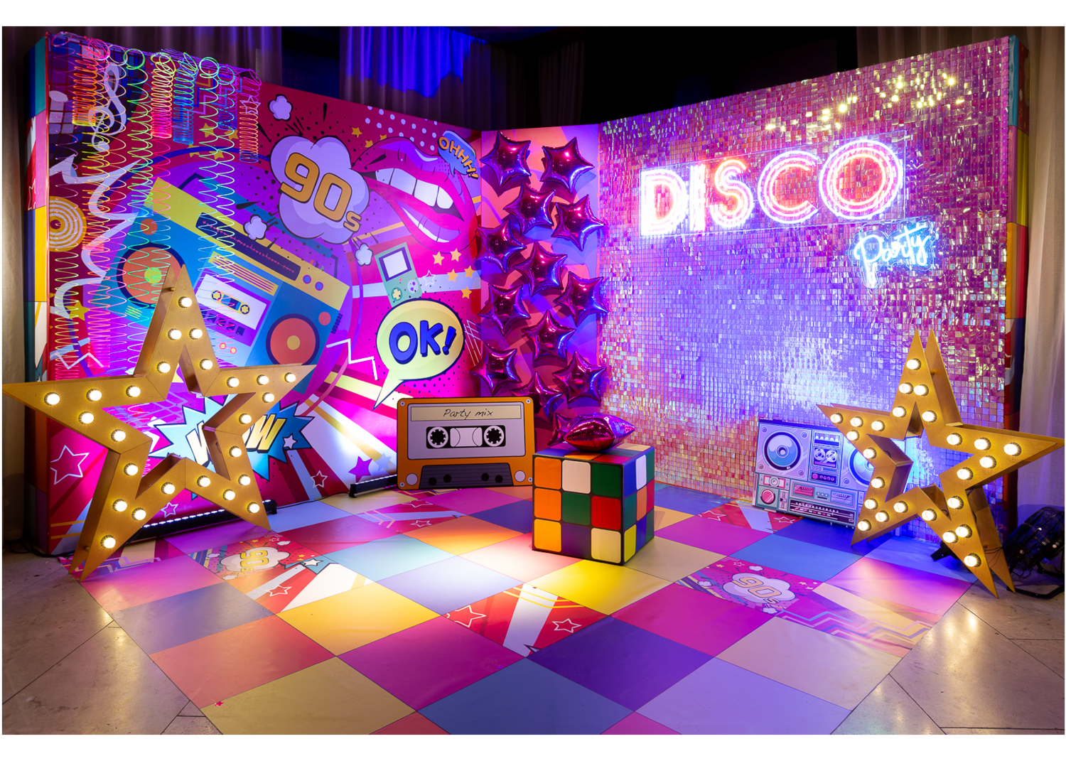 Баннер и звезда с лампами